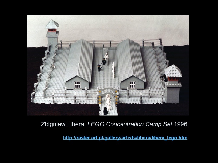 Fig. 16: Lachapelle, Louise. «Zbigniew Libera, LEGO Concentration Camp Set, 1996» [Capture d’écran]
