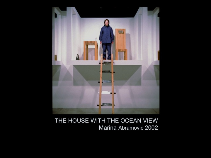 Fig. 30: Lachapelle, Louise. «The House with the Ocean View. Marina Abramović (2002)» [Capture d’écran]
