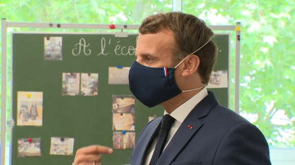 (Fig.2) «D’où vient le masque porté par Emmanuel Macron lors de sa visite d’une école dans Les Yvelines?», le 05/05/2020, BFMTV. En ligne. https://www.bfmtv.com/politique/d-ou-vient-le-masque-porte-par-emmanuel-macron-lors-de-sa-visite-d-une-ecole-dans-les-yvelines_AN-202005050158.html 